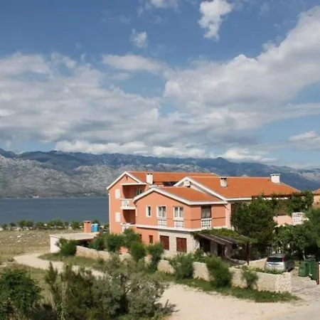 Villa Ata Razanac - Nice Apartment By The Sea Διαμέρισμα Ražanac